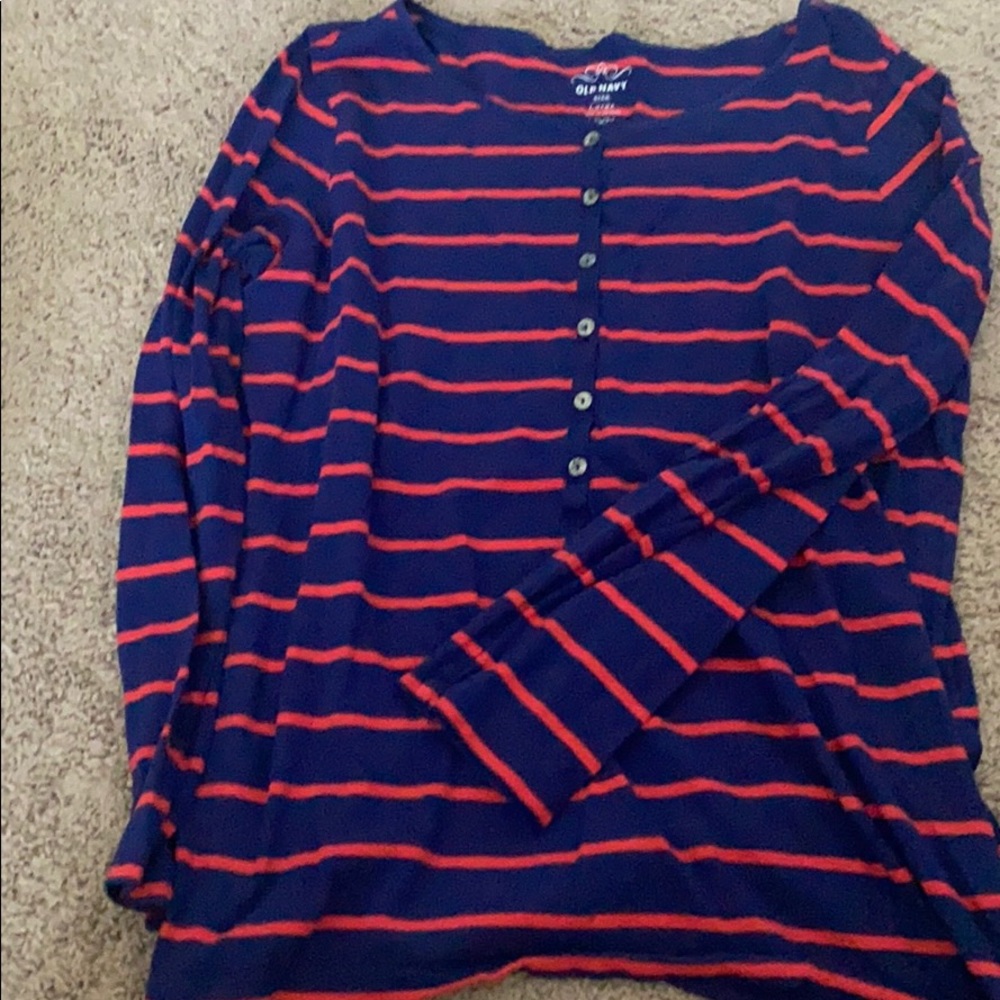 Old navy long sleeve tee